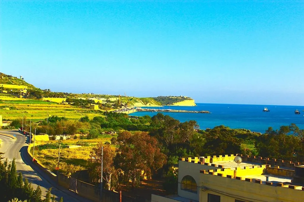 Seagull Penthouse Marsaxlokk Apartment