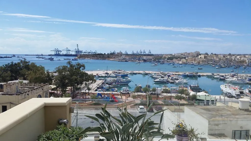 Seagull Penthouse Marsaxlokk Apartment Malta